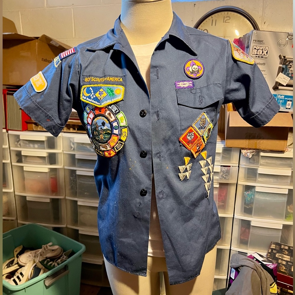 Vintage Boy Scout shirt amazing patches XS